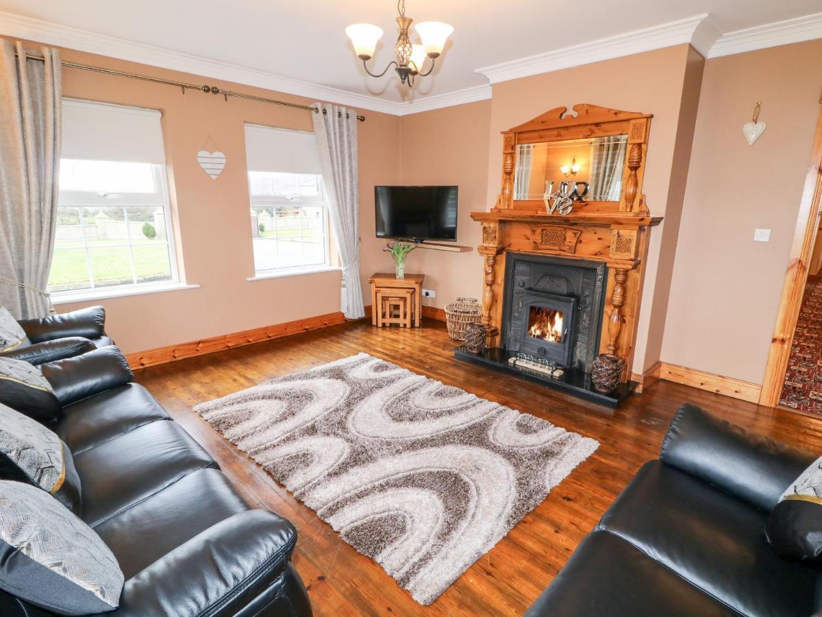 Holiday home Willow Tree