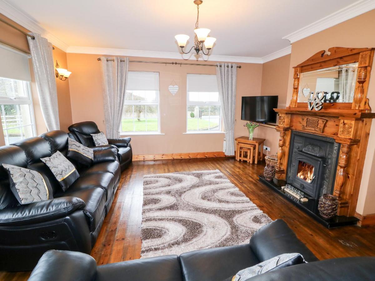 Holiday home Willow Tree